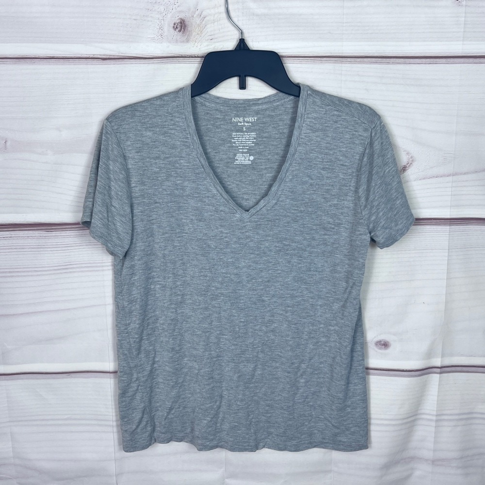 Nine West Top Womens S Gray V-Neck T-Shirt Soft Spun Knit Short Sleeve Solid